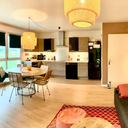 6 Personnes Jardin Parking Apartment Montevrain
